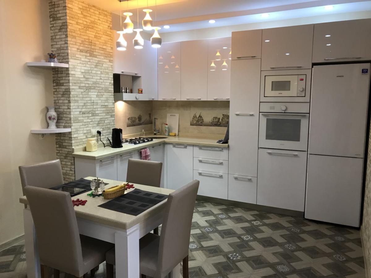 Apartment Lux With 3 Rooms Batumi Exteriör bild